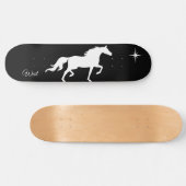 Elegante weiße Pferde-Silhouette auf schwarz Skateboard (Horizontal)
