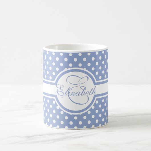 Elegante weiße Polka Punkte auf blauem Monogramm Kaffeetasse (Mittel)