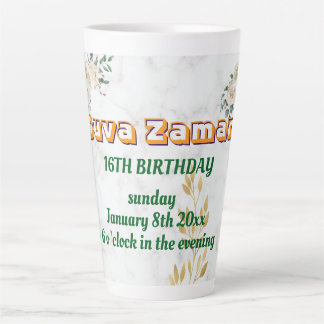 Elegante weiße Rosen-Blumen-16. Geburtstag Milchtasse
