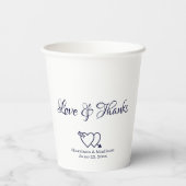 Elegante, weiße Skriptherzen Hochzeit Pappbecher (Rückseite)