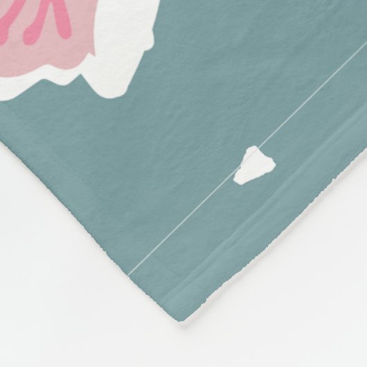 Elegante weiße Tulips auf pastellgrünem Muster Fleecedecke (Ecke)