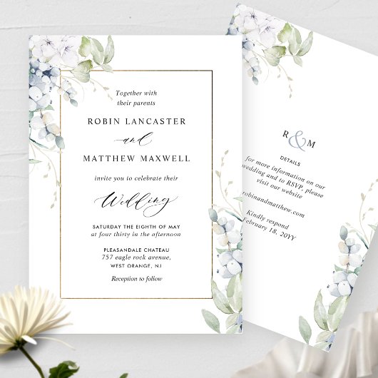 Elegante weiße und blaue Blüten auf einer Hochzeit Einladung