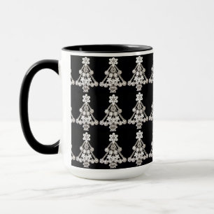 Elegante weiße Weihnachtsschmuck über schwarz Tasse