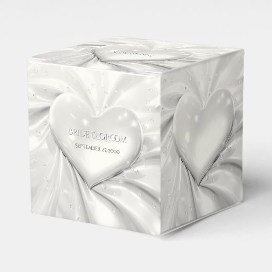 Elegante White Cream Heart Favor Box Geschenkschachtel (Vorderseite)