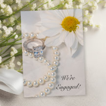 Elegante White Daisy Engagement Party