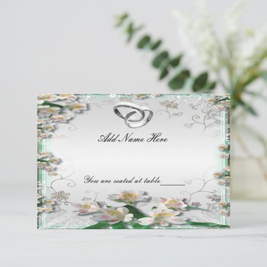 Elegante White Floral Table Platzkarte (Stehend Vorderseite)