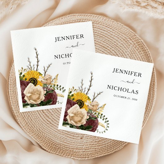 Elegante White Floral Wedding Serviette