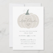 Elegante White Little Pumpkin Fall Baby Dusche Einladung (Vorderseite)