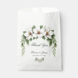 Elegante White Magnolia Winter Wedding Pine Tree Geschenktütchen