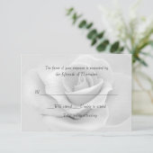 Elegante White Rose Custom Wedding Response Card RSVP Karte (Stehend Vorderseite)