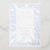 Elegante Wildblume Blau und Silberner Jahrestag Folieneinladung (Vorderseite)