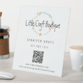 Elegante Wildblume Line Art Wreath QR Code Sockelschild (In Situ)