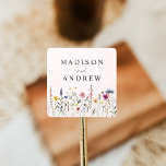 Elegante Wildblume Meadow Blush Pink Wedding Quadratischer Aufkleber<br><div class="desc">Elegante florale Hochzeitsaufkleber mit einem unteren Rand von Aquarellfarben und Blattwerk in Rosa-, Gelb-, lila-, Blau- und Grüntönen mit einem rot-rosa Hintergrund. Personalisieren Sie die Hochzeitsaufkleber der Wildblume mit Ihren Namen oder Ihren eigenen Text. Die personalisierten Hochzeitsaufkleber der Wildblume eignen sich hervorragend zum Abdichten von Hochzeitsumschlägen, Gefälligkeitstaschen und vielem mehr....</div>