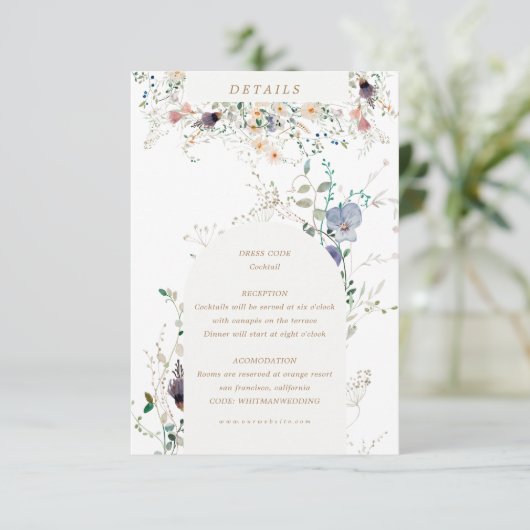 Elegante Wildblumen im Wasser Empfang Details Begleitkarte (Stehend Vorderseite)