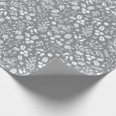 Elegante Winter Botanicals in Grau und Weiß Geschenkpapier (Ecke)