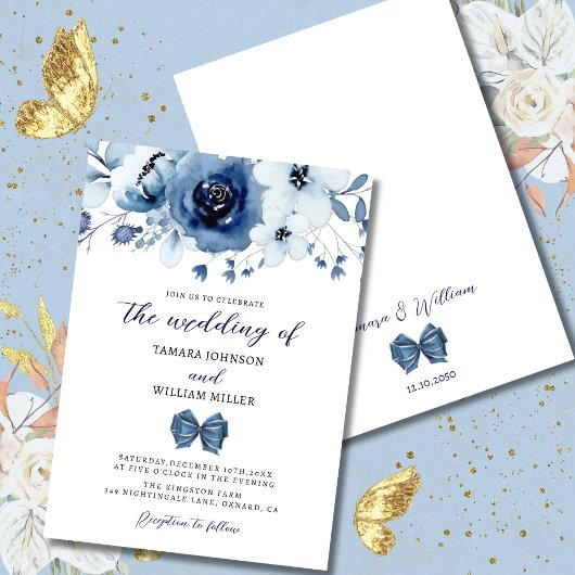 Elegante Winter Dusty Blue Floral Wedding Einladung
