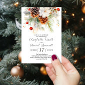 Elegante Winter Evergreen und Rowan Berries Weddin Einladung