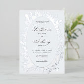 Elegante Winter Foliage Frame Dusty Blue Wedding Folieneinladung (Stehend vorne)