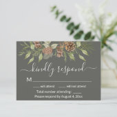 Elegante Winter Gray Blue Pine Wedding RSVP Card Dankeskarte (Stehend Vorderseite)