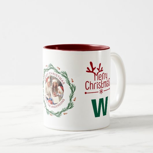 Elegante Wreath Christmas Foto Family Monogram Zweifarbige Tasse (VorderseiteRechts)