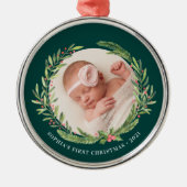 Elegante Wreath First Christmas Foto Green Ornament Aus Metall (Vorne)