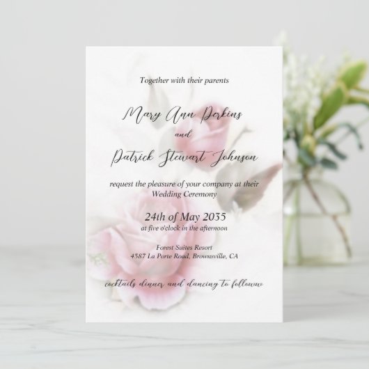 Elegante, zarte schattige Rose Hochzeit Einladung (Stehend Vorderseite)
