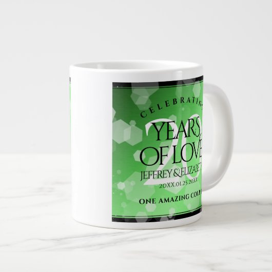 Eleganter 20. Smaragdgrüner Hochzeitstag Jumbo-Tasse (Vorderseite Rechts)