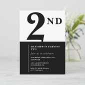 Eleganter 2. Geburtstag Einladung Black Chic Moder (Stehend Vorderseite)