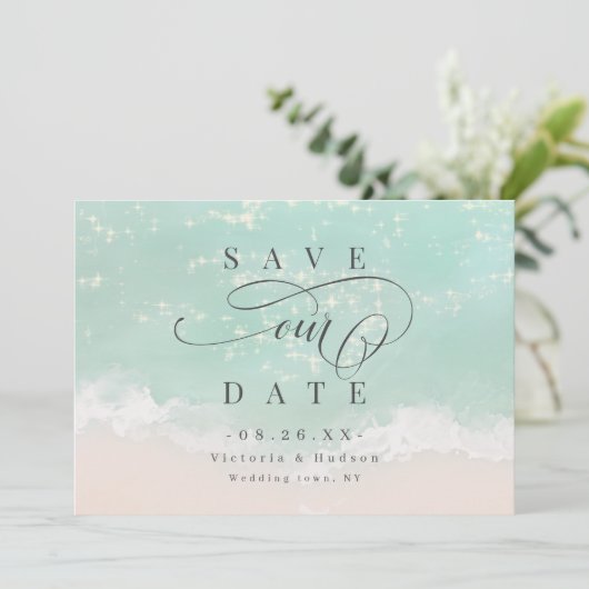 Eleganter abstrakter, glitzernder Strand Save The Date (Stehend Vorderseite)