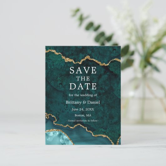 Eleganter Aquamariner Goldmarmorgeode Save the Dat Ankündigungspostkarte (Stehend Vorderseite)