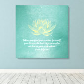 Eleganter Aquamariner Lotus YOGA Meditation Instru Leinwanddruck (Insitu (Holzboden))