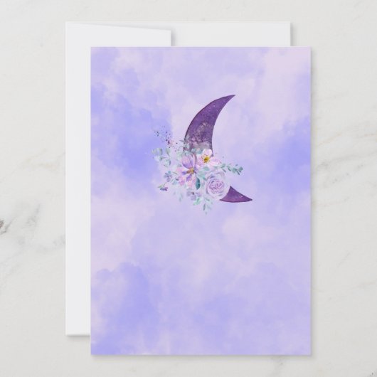 Eleganter Aquarellmond mit violetten Blumen Baby i Einladung (Rückseite)