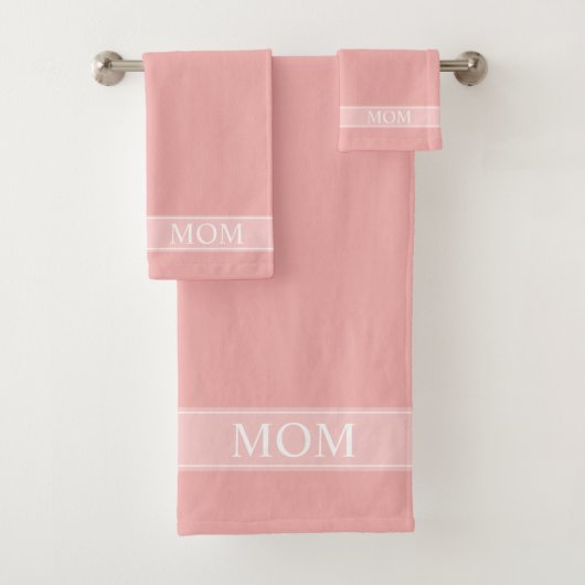 Eleganter bearbeitbarer Mama Text auf Passion Pink Badhandtuch Set (Insitu)