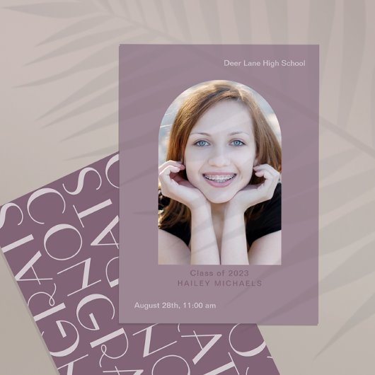 Eleganter Big Type Foto Abschluss Plum Einladung