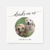 Eleganter Black Calligraphy Wedding Dog Cocktail Serviette (Vorderseite)