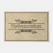 Eleganter Black Frame Schnörkel Individuelle Name Fußmatte (Vorderseite)