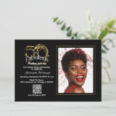 Eleganter Black Gold 50 & Fabulous QR Code Geburts Einladung (Stehend Vorderseite)