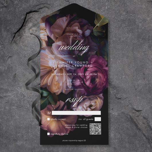 Eleganter Black Moody Floral Wedding QR Code All In One Einladung