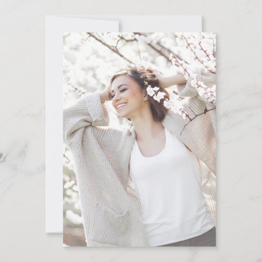 Eleganter Black Two Foto Abschluss Einladung (Rückseite)