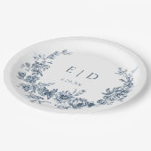 Eleganter blau eingeprägter Blumenreath mit Monogr Pappteller (Schrägansicht)