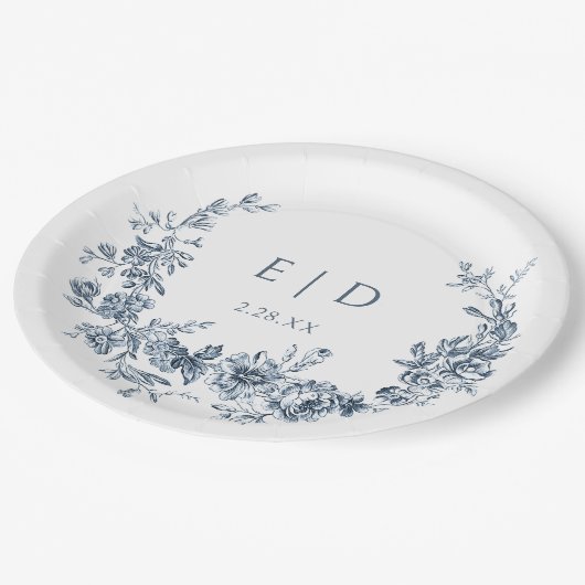 Eleganter blau eingeprägter Blumenreath mit Monogr Pappteller (Schrägansicht)