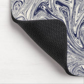 Eleganter blau-weißer Marmorwirl Mousepad (Ecke)