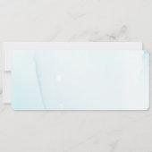 Eleganter blauer Blumen Personalisierter Abschluss Einladung (Rückseite)