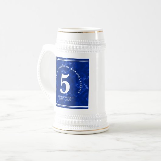 Eleganter blauer Marmor 5 Jahre Arbeit Jubiläum Bierglas (Vorderseite Links)