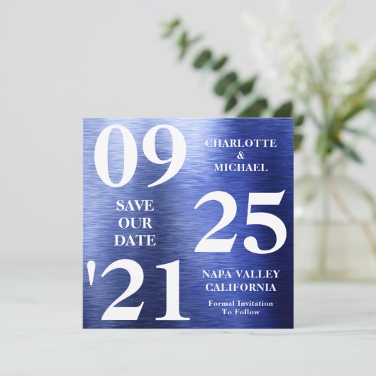 Eleganter Blauer Metallic Shimmer Save the Date mo Einladung (Stehend Vorderseite)
