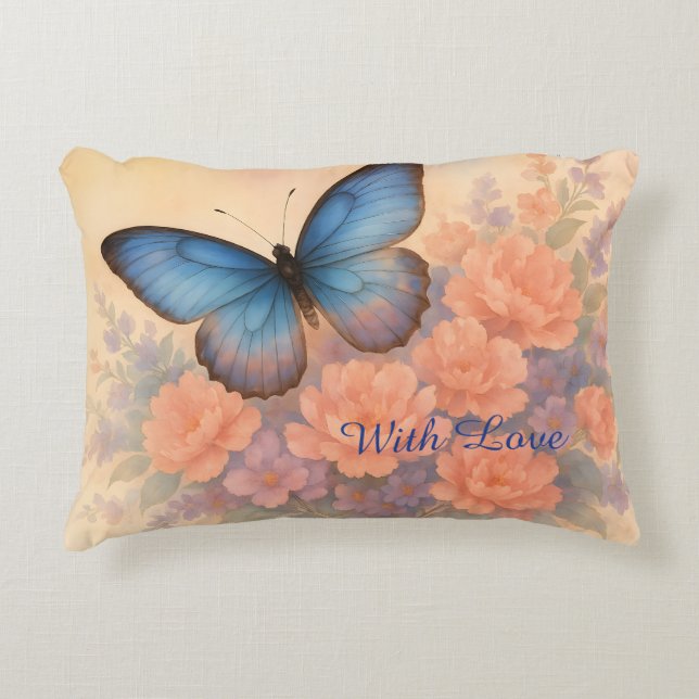 Eleganter Blauer Schmetterling und Peach Floral Wa Dekokissen (Vorderseite)