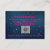 Eleganter blauer und rosa Business-QR-Code Treuekarte (Rückseite)