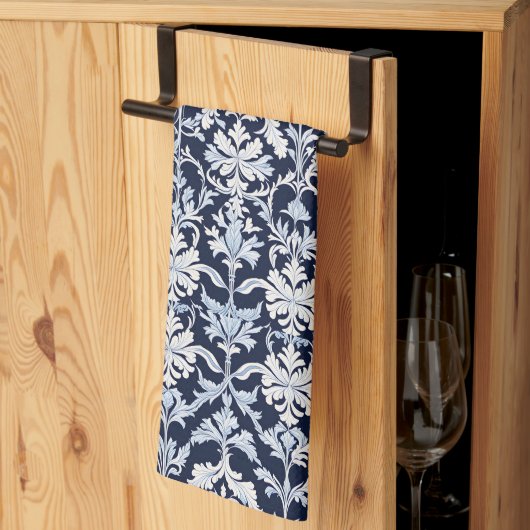 Eleganter blauer und weißer Damast Geschirrtuch (Drittel gefaltet)