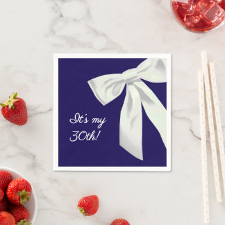 Eleganter Blue Birthday mit weißem Bow Serviette