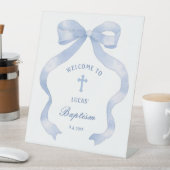 Eleganter Blue Bow Taufe Willkommen Sockelschild (In Situ)